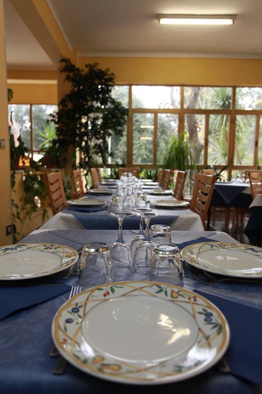 Hotel Athena Pesaro Zewnętrze zdjęcie