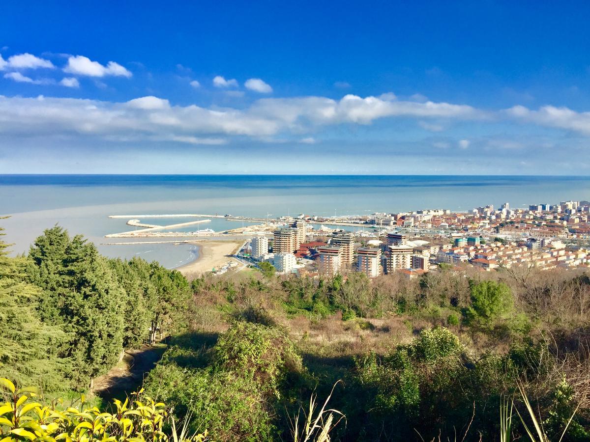 Hotel Athena Pesaro Zewnętrze zdjęcie