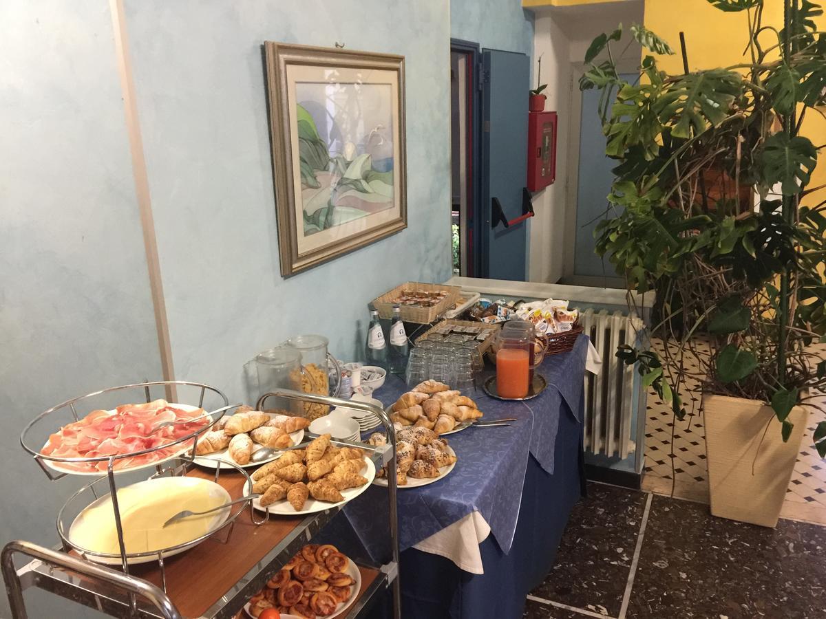 Hotel Athena Pesaro Zewnętrze zdjęcie