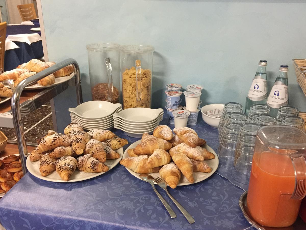 Hotel Athena Pesaro Zewnętrze zdjęcie